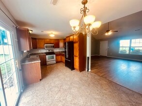 285 Brookstone Dr in Holts Summit, MO - Building Photo - Building Photo