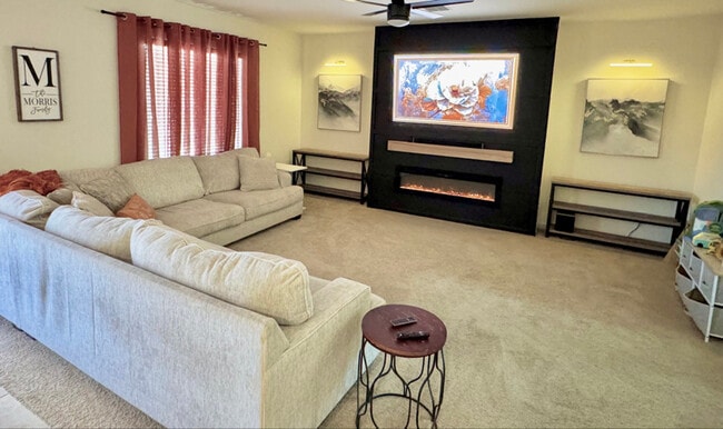 property at 11684 W Vanderbilt Farms Way