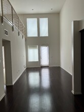 1901 S Victoria Ave in Oxnard, CA - Foto de edificio - Building Photo