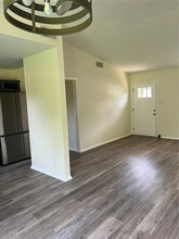 5511 Darlington Ln in Austin, TX - Building Photo - Building Photo