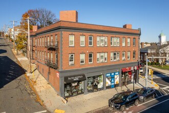 10 Yeamans St in Revere, MA - Building Photo - Building Photo