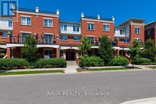 2504 Post Rd in Oakville, ON - Building Photo