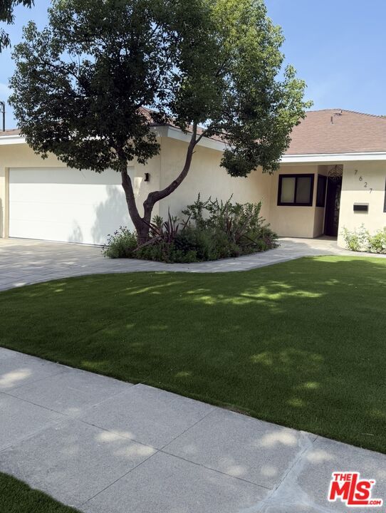 property at 7627 Encino Ave