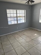 1014 NW 33rd Ave in Miami, FL - Building Photo - Building Photo