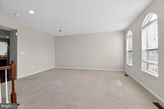 22609 Winding Woods Way in Clarksburg, MD - Building Photo - Building Photo