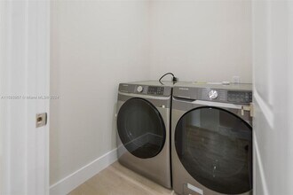 1619 NE 11th St in Fort Lauderdale, FL - Building Photo - Building Photo