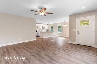 2 Indian Branch Rd in Candler, NC - Building Photo - Building Photo