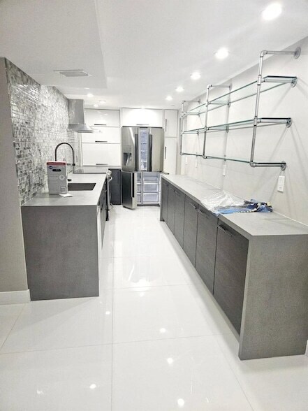 1151 N Fort Lauderdale Beach Blvd, Unit 1C in Fort Lauderdale, FL - Foto de edificio - Building Photo