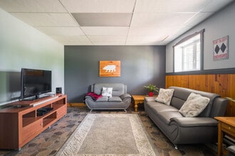 1735 Chem. de la Croix in St-Adolphe-d'Howard, QC - Building Photo - Building Photo