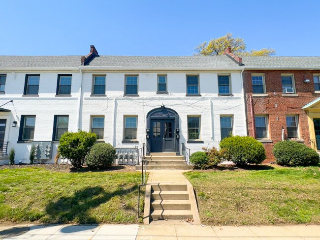 3918 10th St NE-Unit -4 in Washington, DC - Building Photo - Building Photo