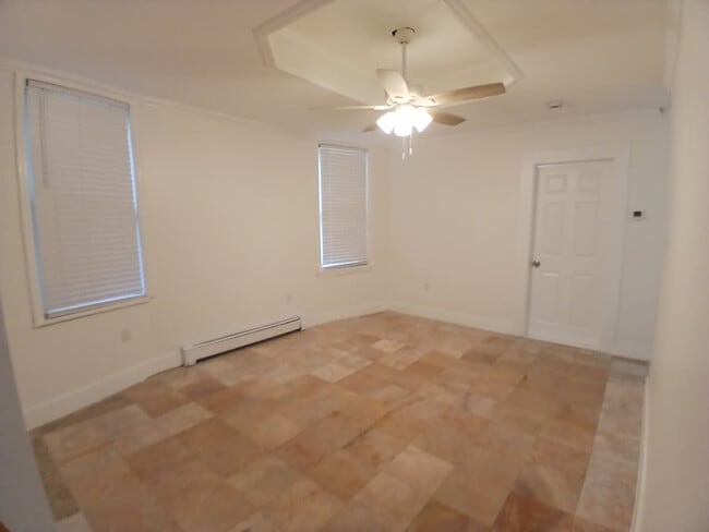 66 Linden Ave in Jersey City, NJ - Building Photo - Building Photo