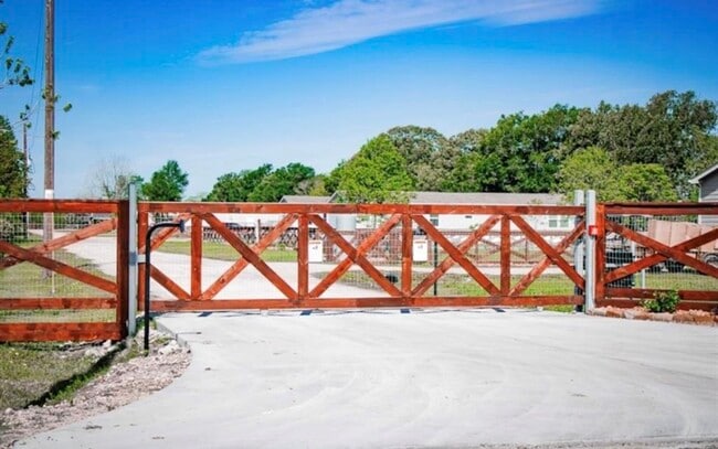 property at 1566 County Rd 610