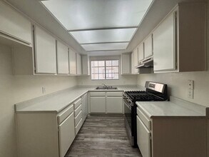 1232-1234 Orange Grove Ave in Glendale, CA - Building Photo - Building Photo