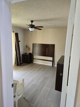 210 Woodlake Wynde in Oldsmar, FL - Building Photo - Building Photo