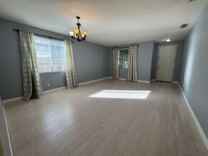 2371 Stone River Ct in Gold River, CA - Building Photo - Building Photo