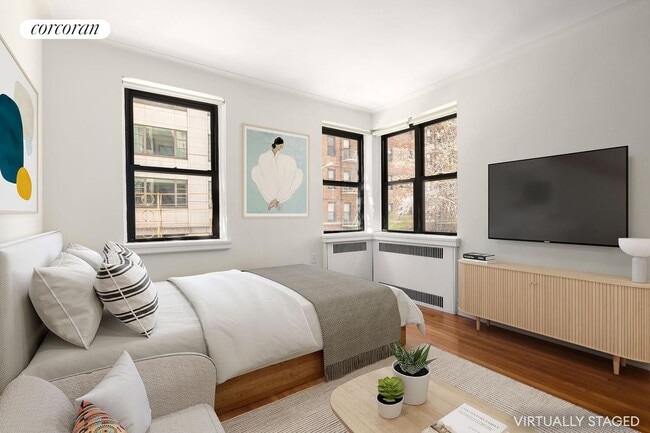 29-33 W 65th St in New York, NY - Building Photo - Building Photo