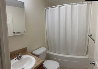 North Town Apartments in North Syracuse, NY - Building Photo - Building Photo