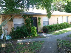 1422 E 108th Ave in Tampa, FL - Building Photo - Building Photo