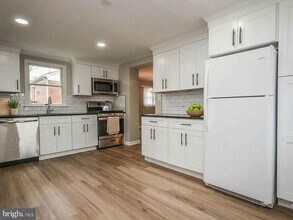 4426 Hallet St in Rockville, MD - Building Photo - Building Photo