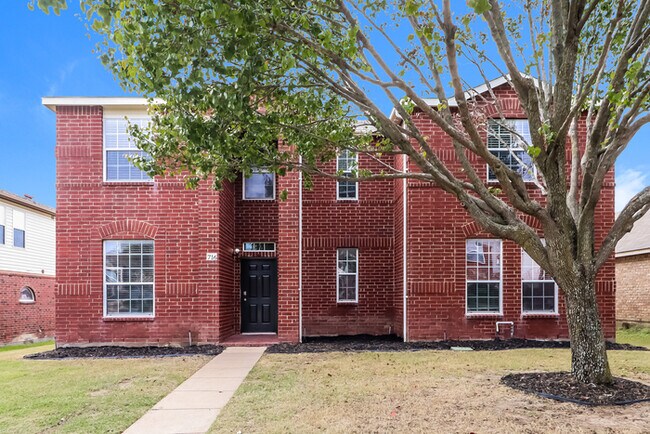 property at 716 Twin Creek Dr