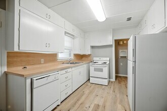 4208 42nd St in Lubbock, TX - Building Photo - Building Photo