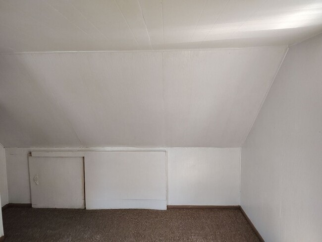 365 SE Pitzer St in Roseburg, OR - Building Photo - Building Photo