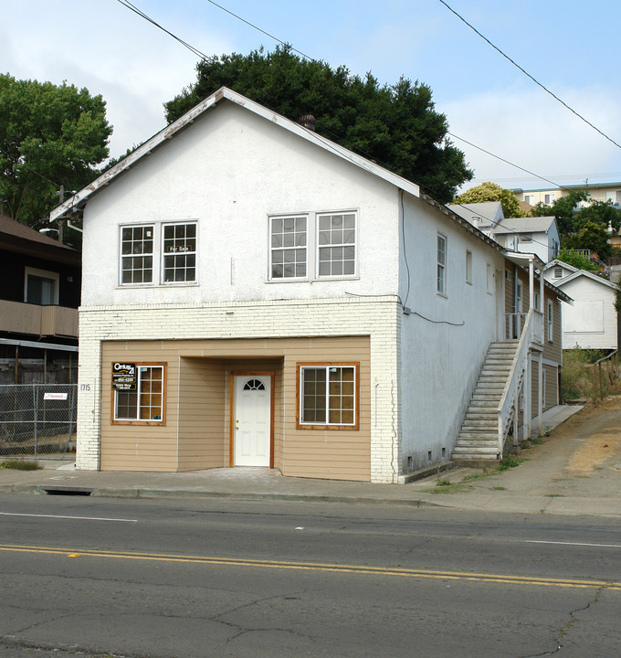 1715 Sacramento St in Vallejo, CA - Building Photo