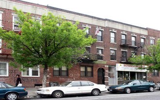 4818 7th Ave in Brooklyn, NY - Building Photo