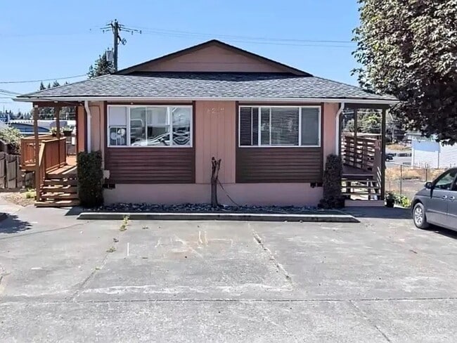 property at 21311 3rd Ave S