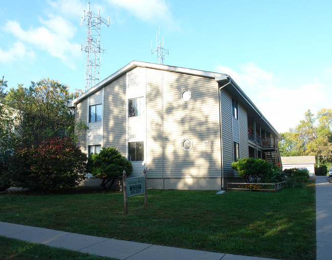 College Hill in Bellevue, NE - Building Photo - Building Photo