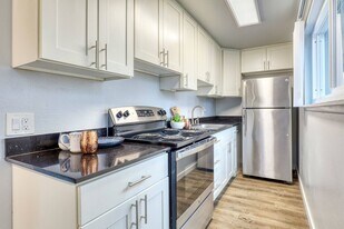 The Edge in Seattle, WA - Building Photo