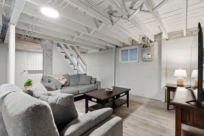 502 Blanche Dr