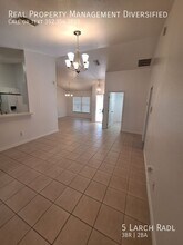 5 Larch Radial in Ocala, FL - Building Photo - Building Photo