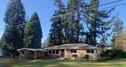 505 Brighton Ave in Oregon City, OR - Building Photo - Building Photo