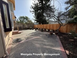 545 Almanor St in Petaluma, CA - Building Photo - Building Photo