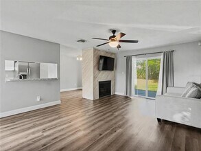 109 Wild Elm Ct in Sanford, FL - Building Photo - Building Photo