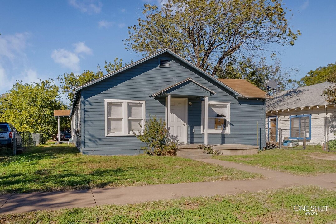 1126 Cedar St in Abilene, TX - Building Photo