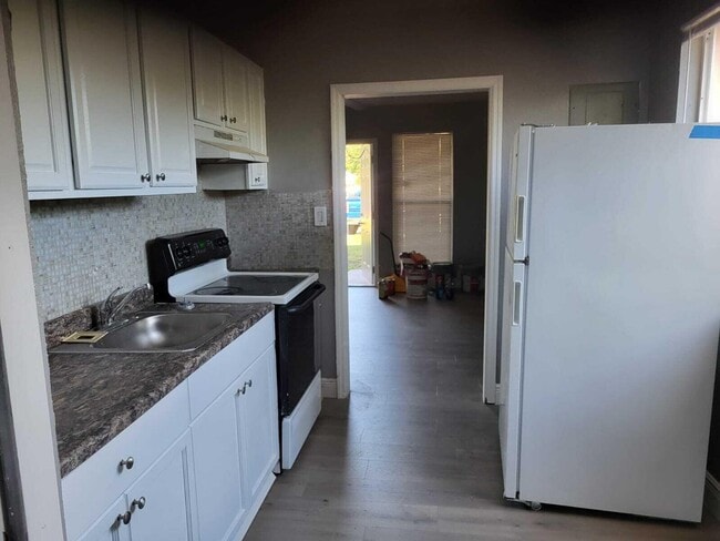 720 47th St in West Palm Beach, FL - Building Photo - Building Photo