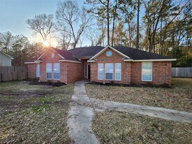 1641 US-59, Unit 1101 in Cleveland, TX - Building Photo