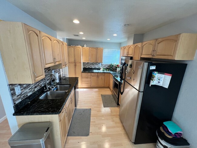 2809 Shasta Dr in Fairfield, CA - Building Photo - Building Photo