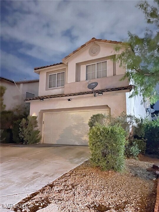 7640 Sierra Paseo Ln in Las Vegas, NV - Building Photo
