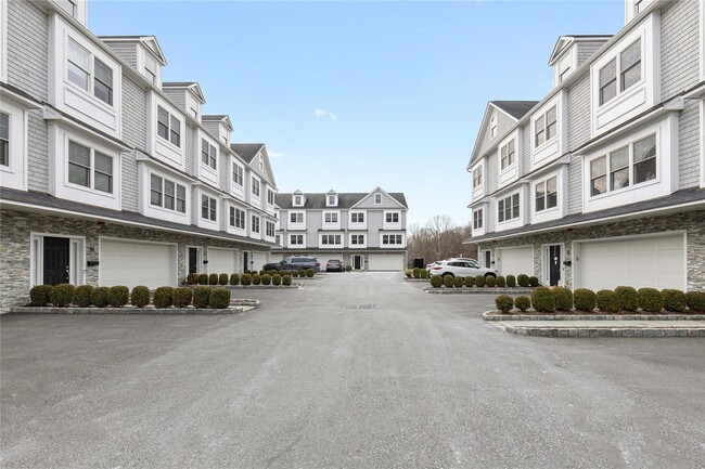 6 The Pointe in Rye Brook, NY - Building Photo - Building Photo