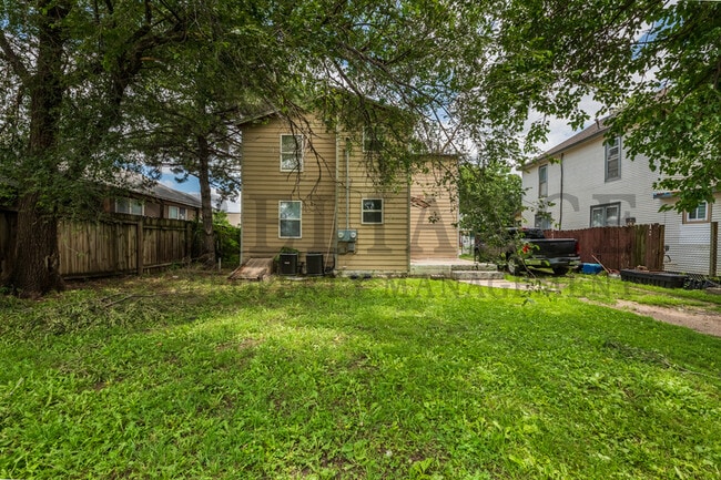2147 N Park Pl in Wichita, KS - Building Photo - Building Photo