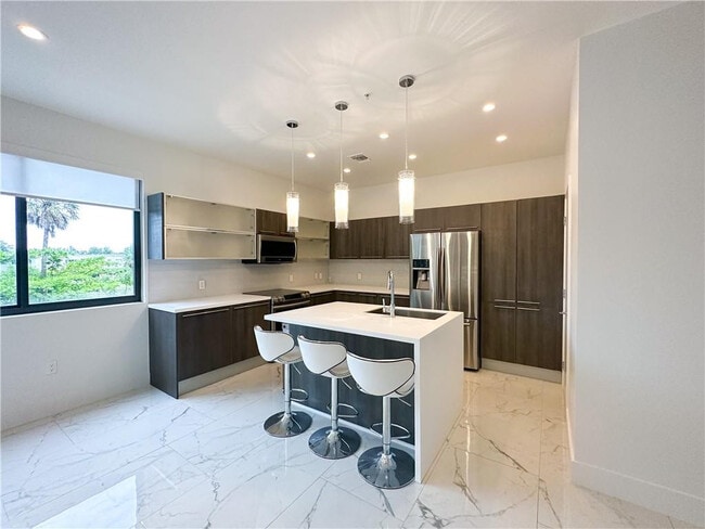 property at 113 SE 1st Cir
