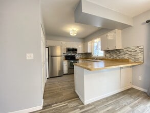 2059 44th St NW in Rochester, MN - Building Photo - Building Photo