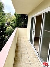 1033 Euclid St in Santa Monica, CA - Foto de edificio - Building Photo