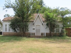 706 NW Euclid Ave in Lawton, OK - Building Photo