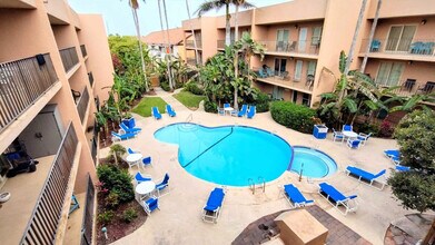 2401 Gulf Blvd in South Padre Island, TX - Building Photo - Building Photo