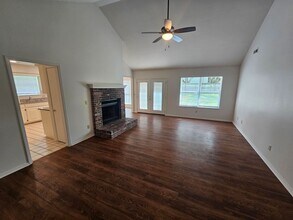 1309 E Amber Dr in Fayetteville, AR - Building Photo - Building Photo