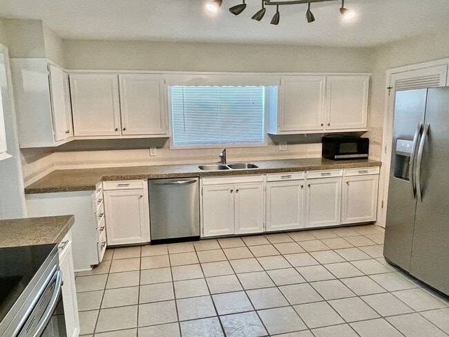 2835 S Fletcher Ave in Fernandina Beach, FL - Building Photo - Building Photo